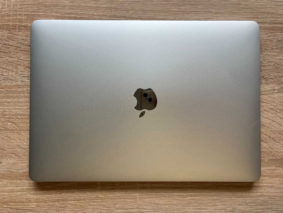 MacBook Pro 13 2019 | i5 • 8Gb • 128Gb