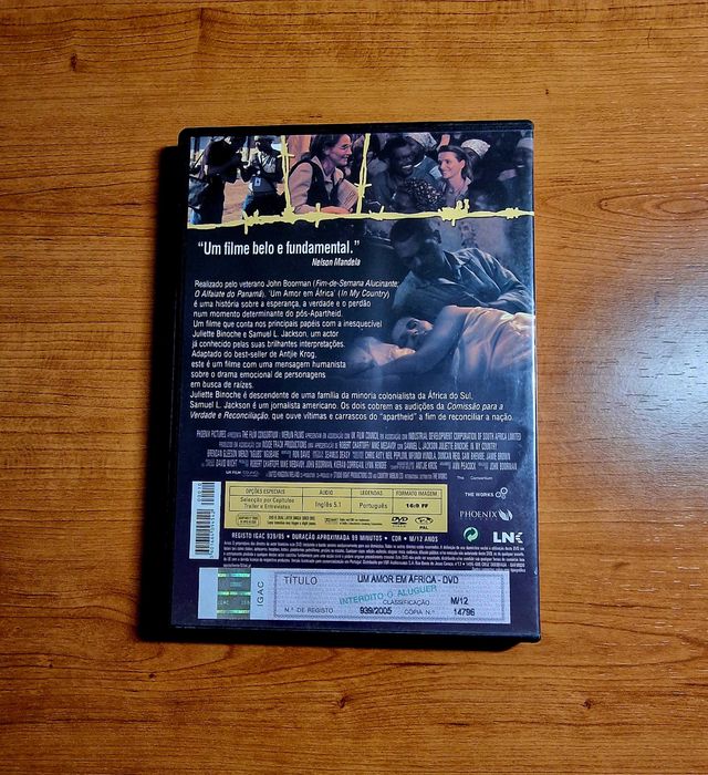 UM AMOR EM ÁFRICA (John Boorman) Juliette Binoche/Samuel L Jackson