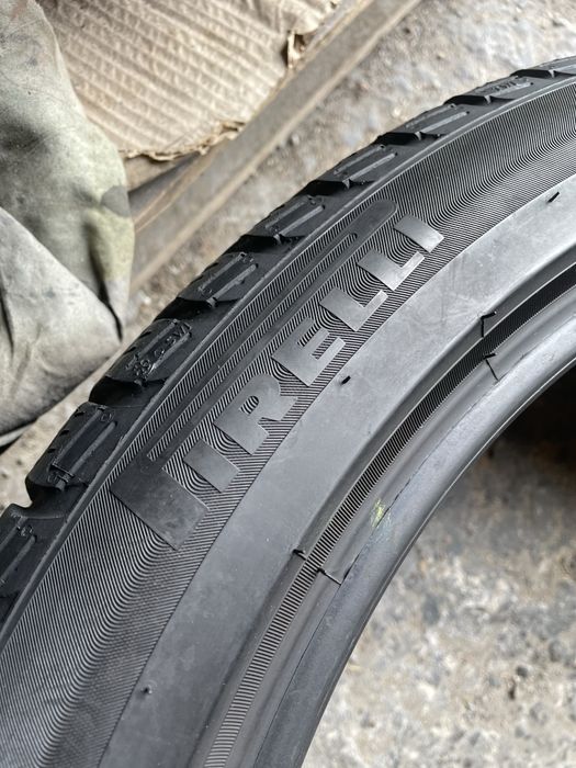 255/40 R20 Pirelli Winter Sottozero 3 (Германія) 2шт./ 2023 рік./ близько до нових