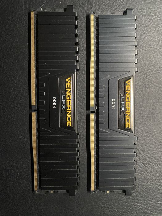 RAM Corsair DDR4 3000mhz 2x8GB (16GB)