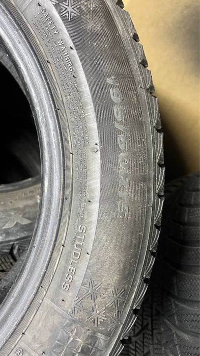 Пара зимової гуми 195/60/15 Nexen