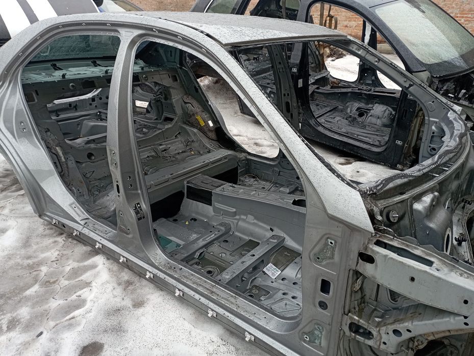 Четверть кузова та лонжерон  Mercedes W212 Мерседес W212