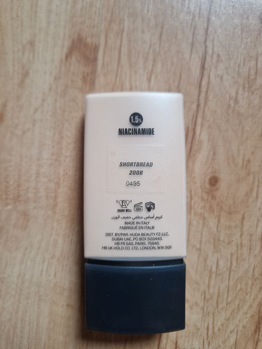 Podkład Easy Blur Huda Beauty 30ml