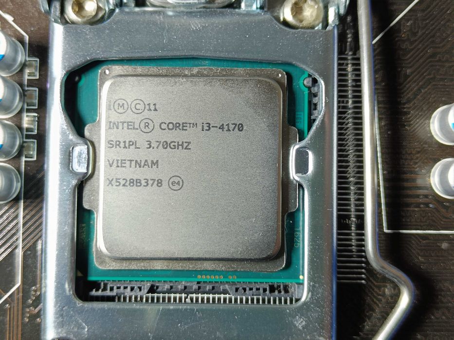 КОМПЛЕКТ Материнська MSI B85M-G43 + процесор i3-4170 LGA1150