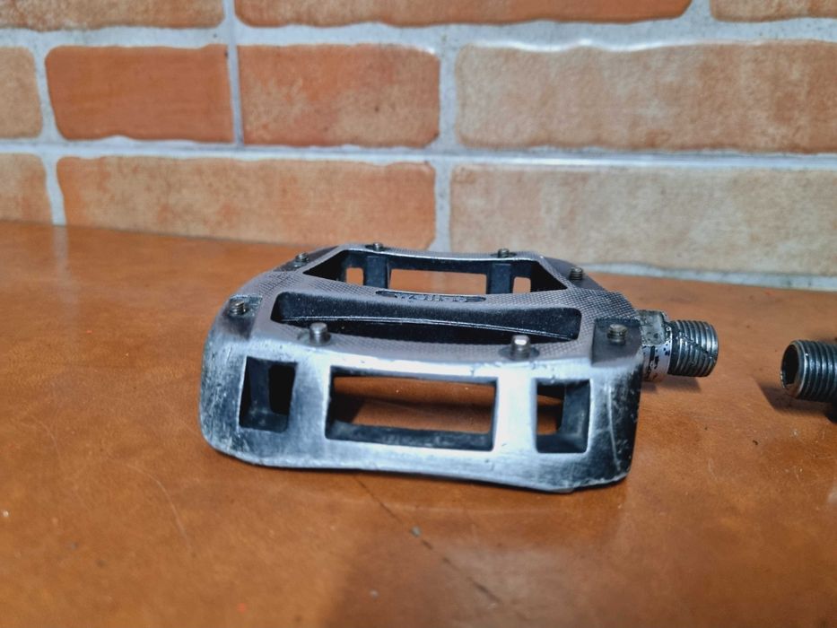 Pedais Plataforma - Otimo estado