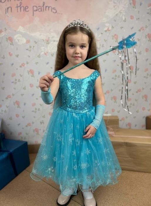 Костюм Ельзи, сніжинки, платье снежинки