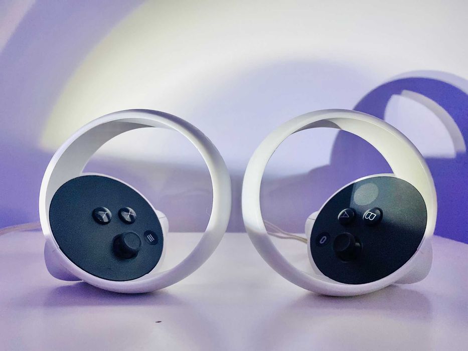 Meta Quest 2 VR headset in like-new condition