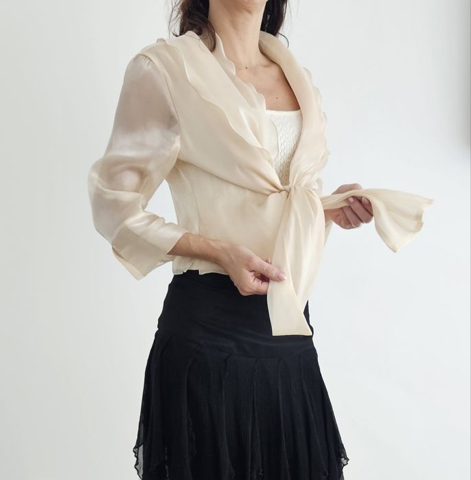 Volero de cerimónia beige nr. 42