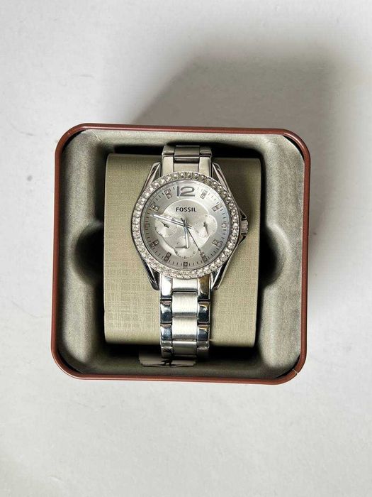 Часы Fossil Riley ES3202