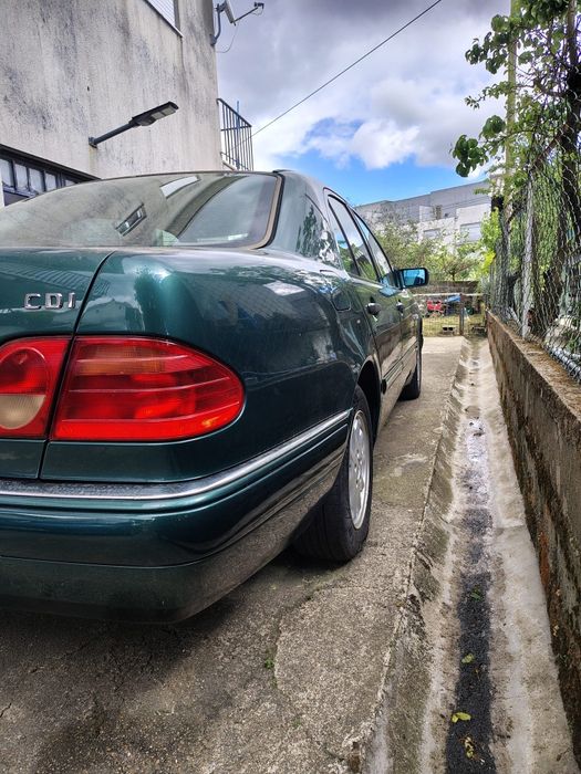 Vendo Mercedes Benz E220 Verde