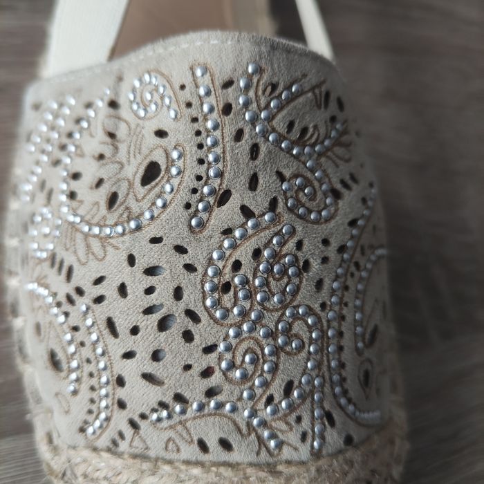 Buty damskie balerinki.