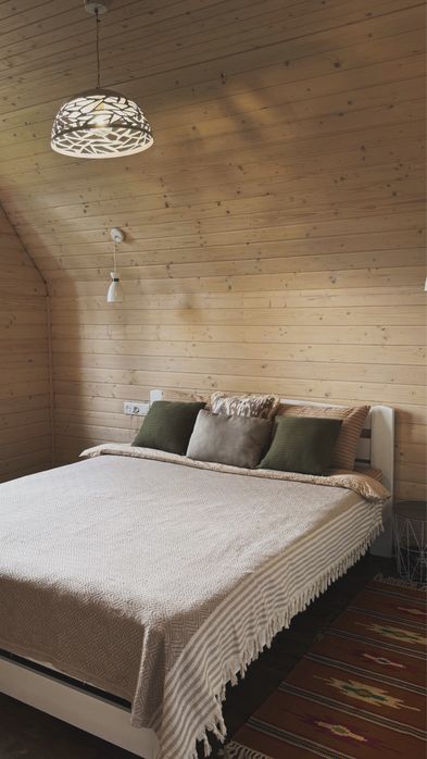 Оренда котеджу в стилі A-frame, здача подобово