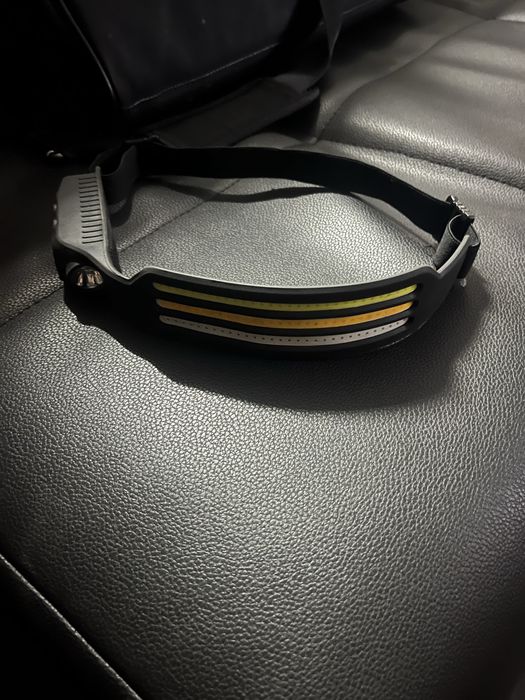 Ліхтарик налобний з індикатором руху