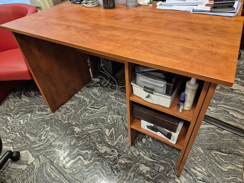 Meble biurowe jak nowe kolor Calvados!