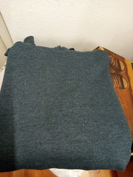 Sweater c/ carapuço, cardado fino, Nova