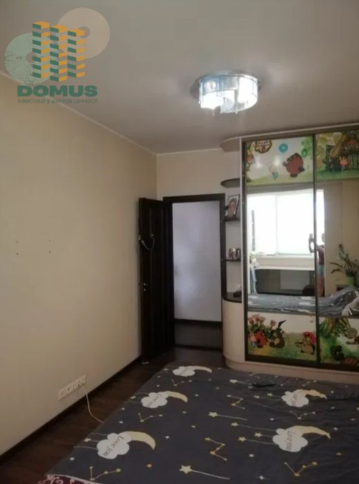 Продам 3- комн ЖК "Вернисаж", Таирова! Переуступка, есть балкон!
