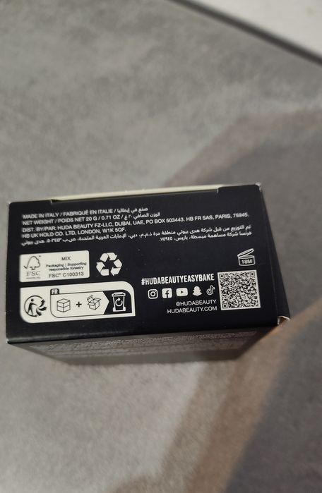 Huda Beauty Easy Bake puder Pound Cake