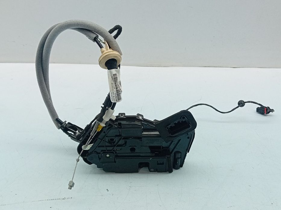 Fechadura / fecho porta frente direito VOLKSWAGEN Tiguan (AD1, AX1)