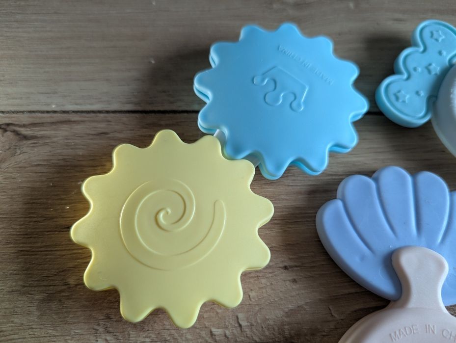 Zestaw gryzaków i grzechotek