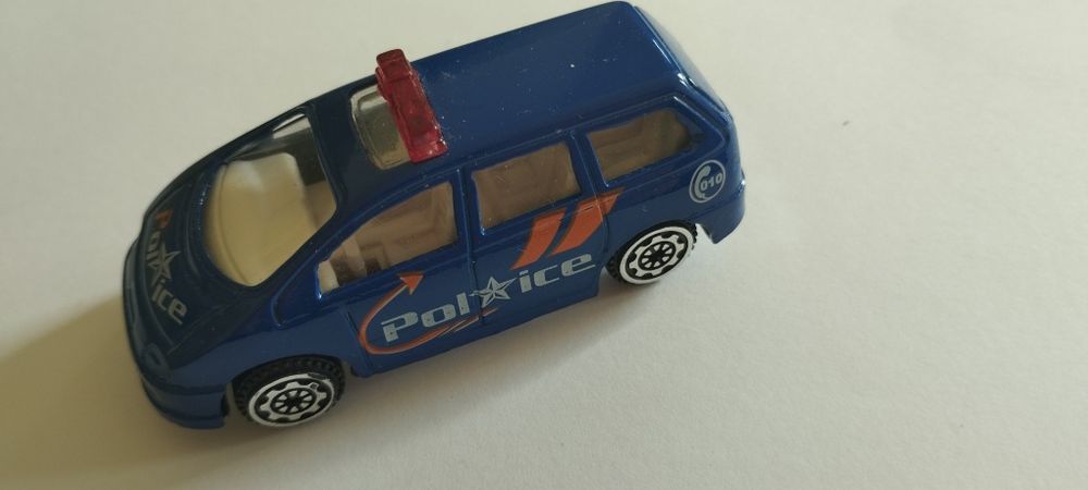 Model pojazdu Police, auto