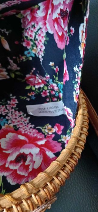 Продам сумку из ротанга