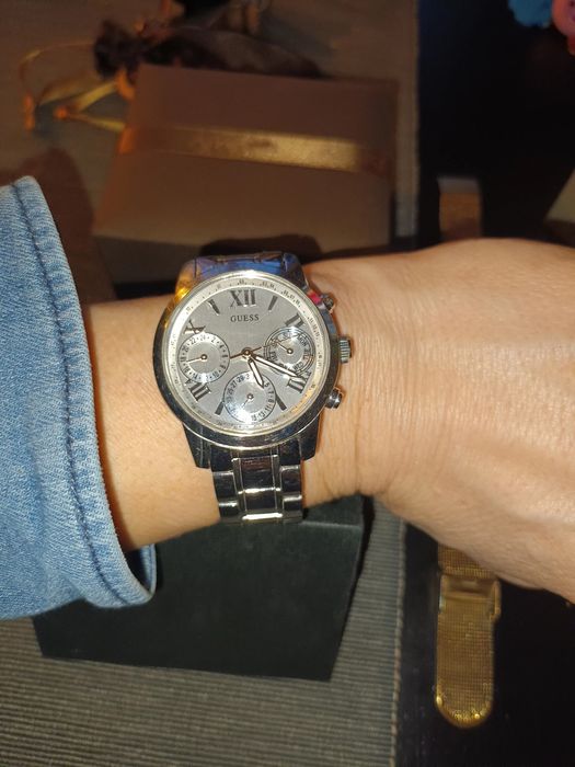 Zegarek Guess damski bransoleta kolor srebrny