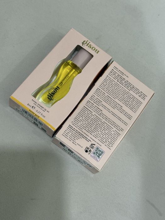 Олійка/Блиск для губ від Gisou