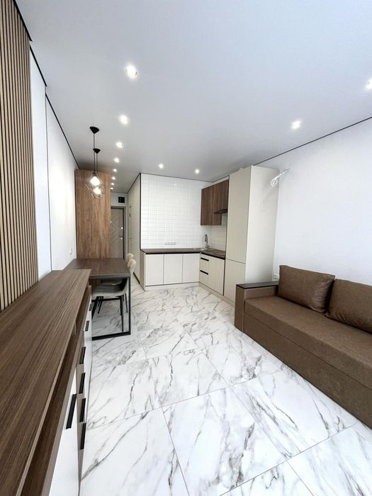 Продам відновлений смартфон на Таїров нера (341-833)