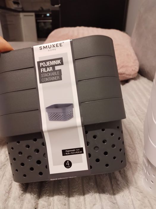 Pudełka pojemniki