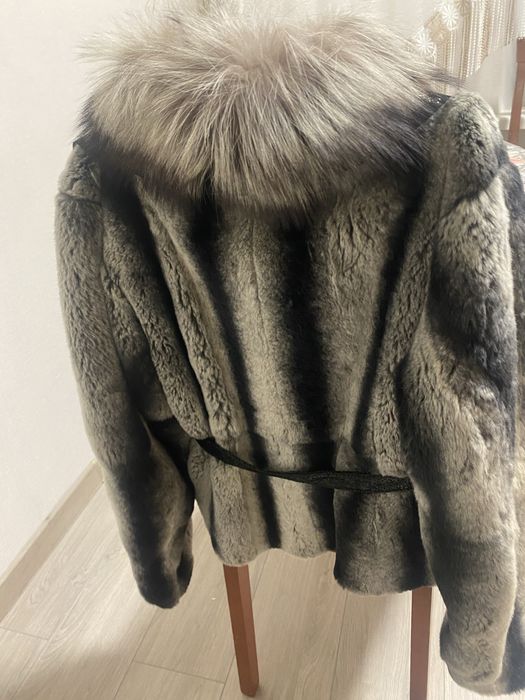 Коротка шубка натуральна