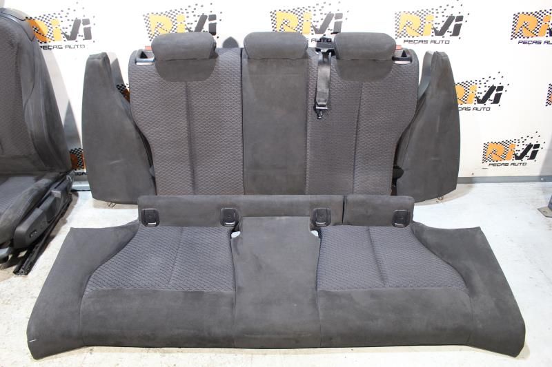 Bancos BMW Serie 1 F21 Pack M em Alcântara Com Quartelas