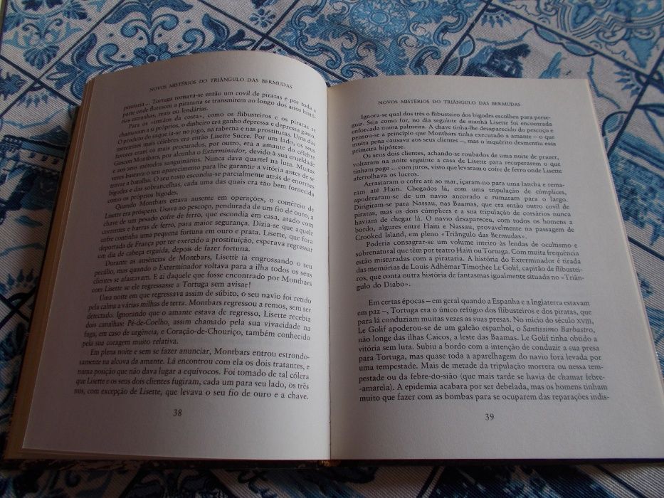2 Livros Triângulo das Bermudas