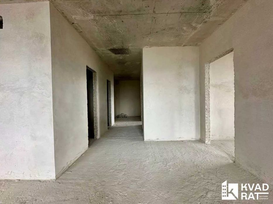Велика двокімнатна квартира з кухнею-студією ЖК River Park