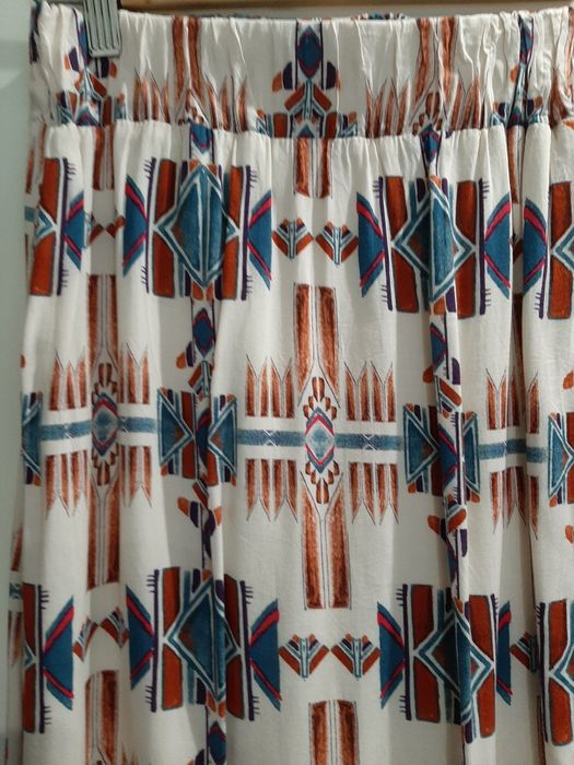 Saia Maxi da Stradivarius