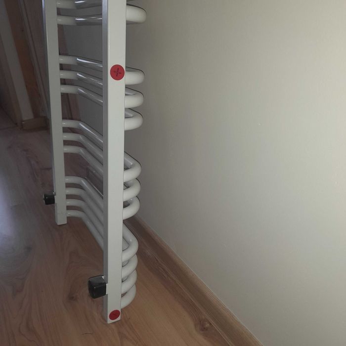 Grzejnik Łazienkowy Suszarkowy Biały Zasilanie Boczne 760x500-445W