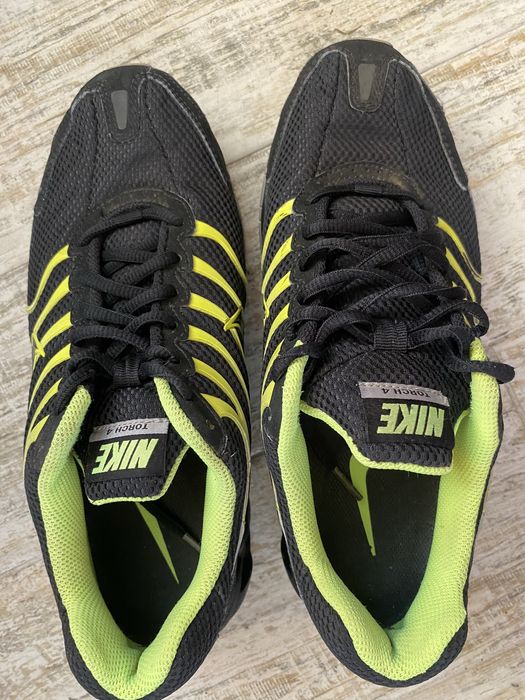 Кросівки чоловічі для роботи 41р26см Nike Air Max Torch4 originaj