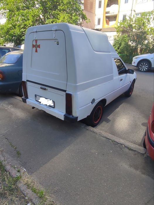 Таврия Пикап 1.2 950$