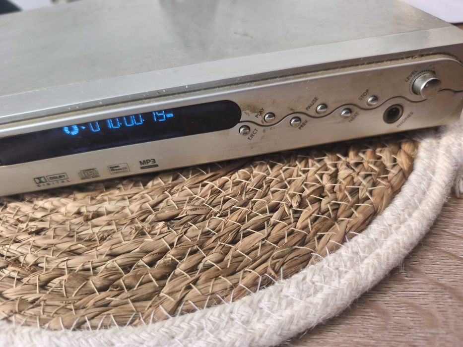 “Leitor DVD Denver DivX a funcionar