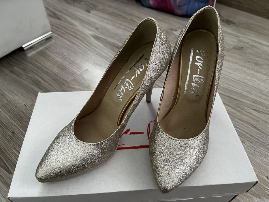 Nowe damskie szpilki rozmiar 36