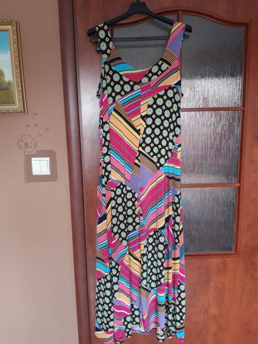 Długa kolorowa sukienka rozmiar 44/46/48  4XL