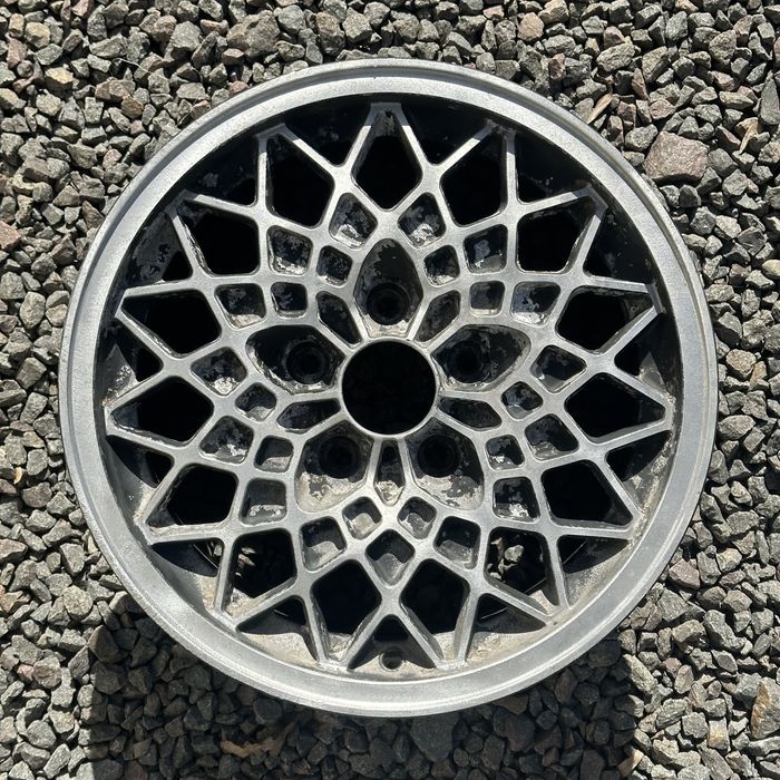 Вінтажні диски Fondmetal 1988р  до класичних Mercedes w126 C126 SEC w123 C123 w201 w124 w202 w210 Vito VW T3 T4 неповторного характерного дизайну