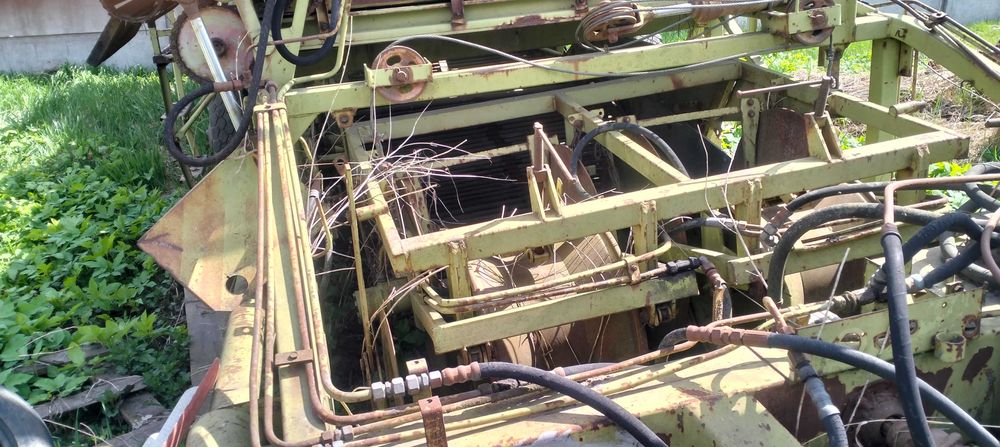 Комбайн Fortschritt E-686 2000 на запчастини