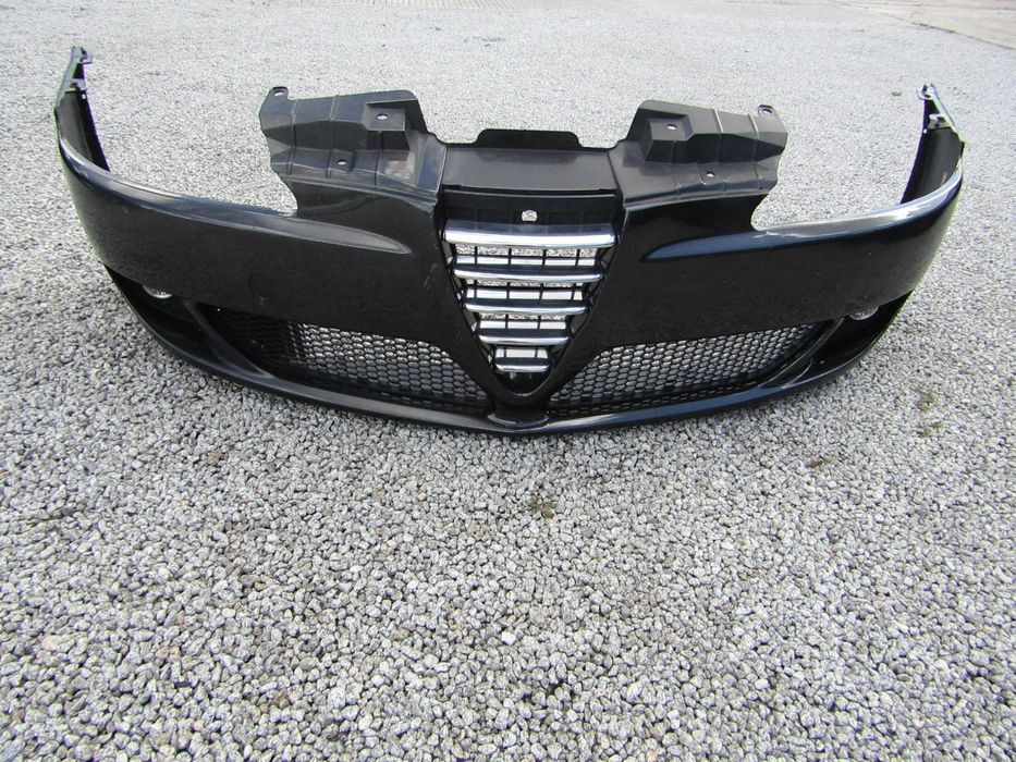 Para-choques frente Alfa Romeo 147,Original ,ano2006 c/farois nevoeiro