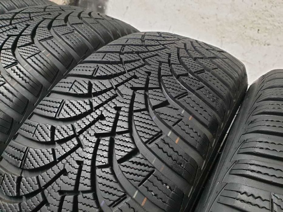 Cztery Opony zimowe 205/55R16 7mm Goodyear UltraGrip 9