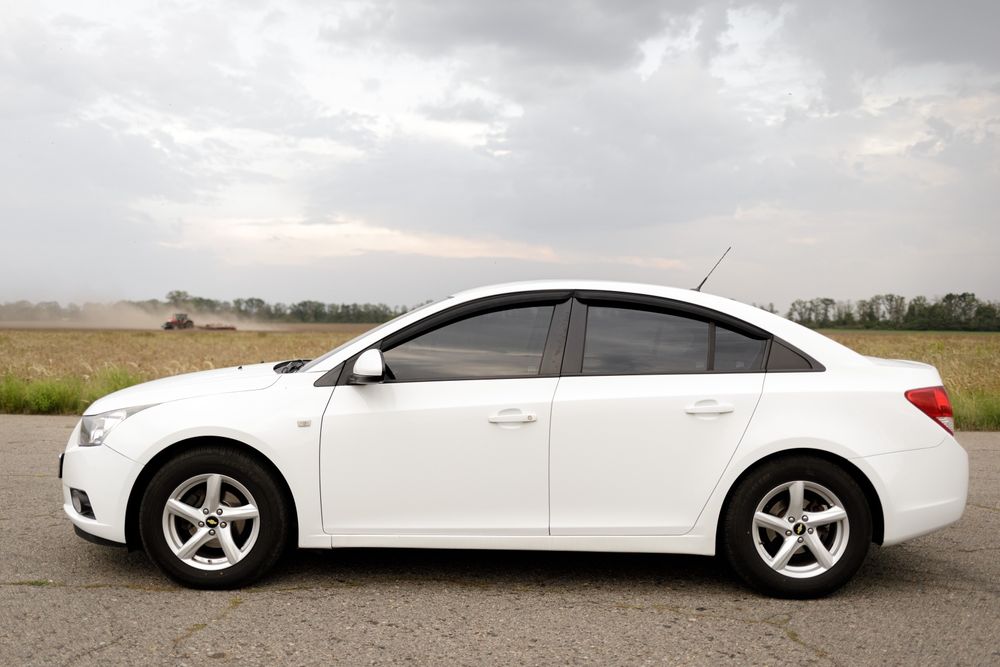 Chevrolet Cruze  2012