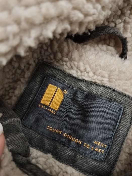 Продам утеплену джинсову курточку фірми Next 3-4роки 104