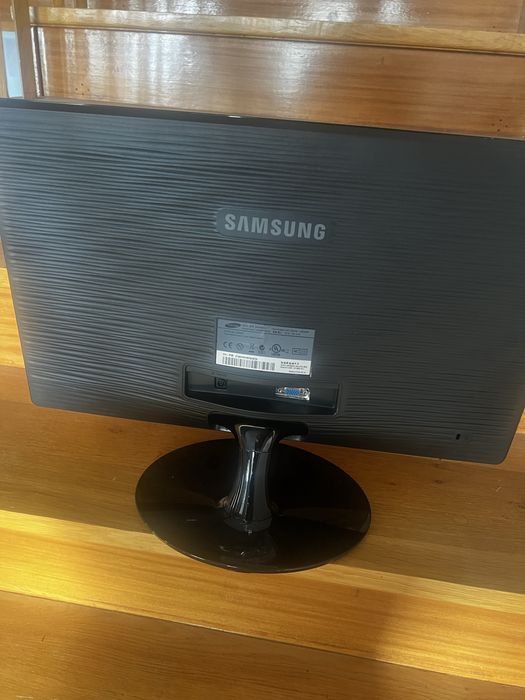 Samsung monitor….