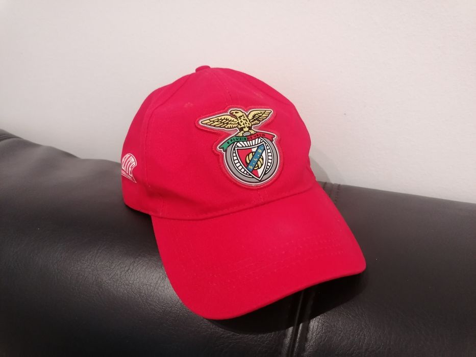 Boné do Sport Lisboa e Benfica
