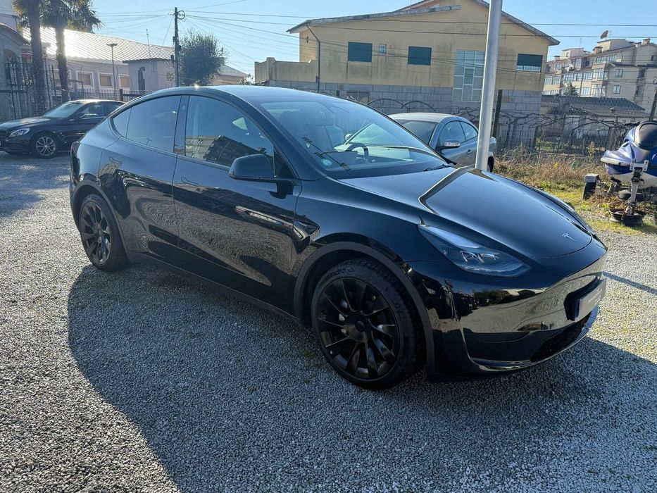 Tesla Model Y Long Range Tração Integral