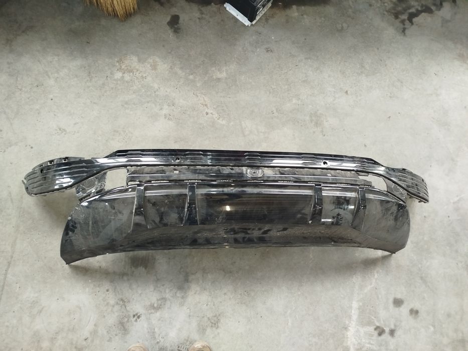 Продам губу заднього бампера Audi E-tron  Q8 S-line